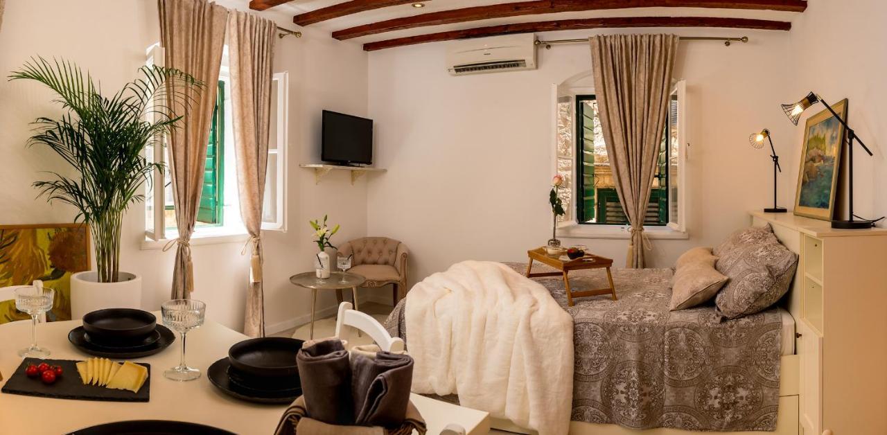 Charming Old Town Apartment Pjaca Spalato Esterno foto
