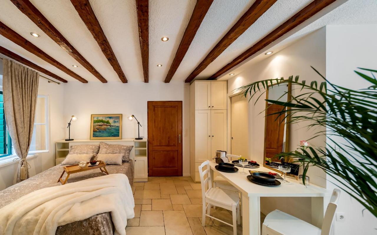 Charming Old Town Apartment Pjaca Spalato Esterno foto