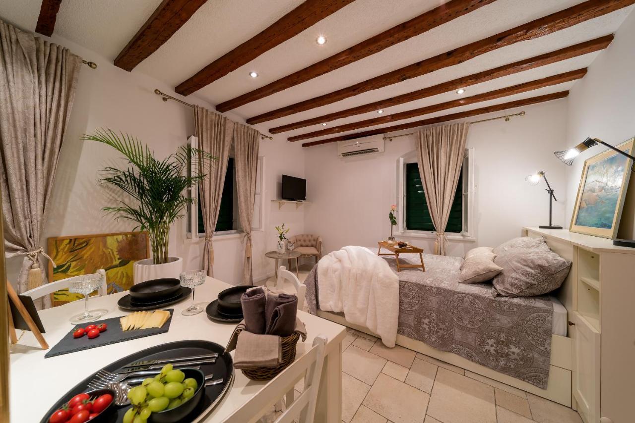 Charming Old Town Apartment Pjaca Spalato Esterno foto
