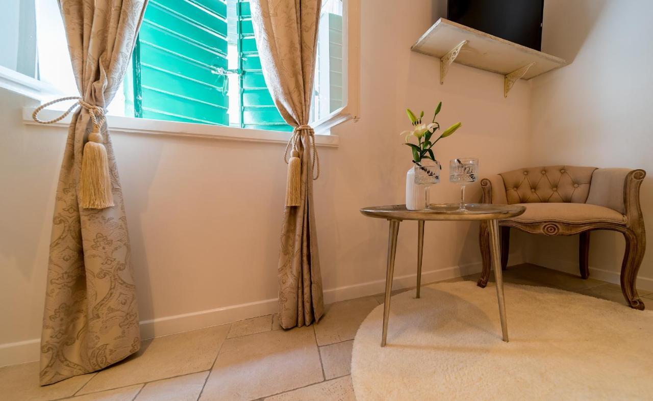 Charming Old Town Apartment Pjaca Spalato Esterno foto