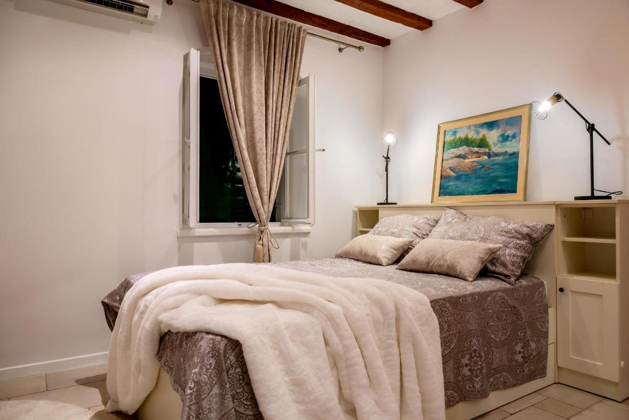 Charming Old Town Apartment Pjaca Spalato Esterno foto